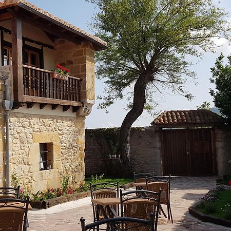Posada Condado De La Mota موغرو المظهر الخارجي الصورة