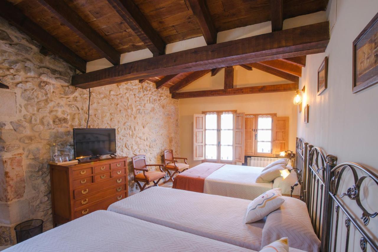 Posada Condado De La Mota موغرو الغرفة الصورة