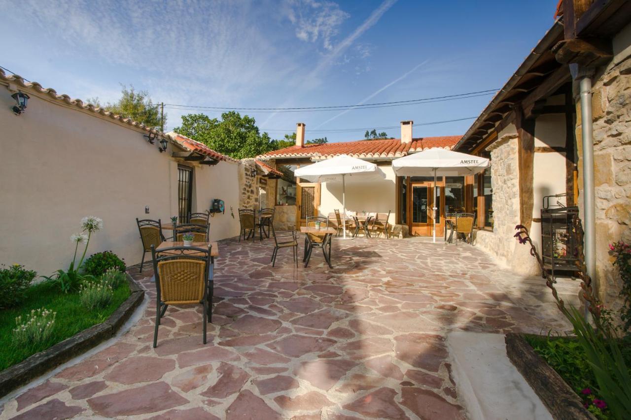 Posada Condado De La Mota موغرو المظهر الخارجي الصورة