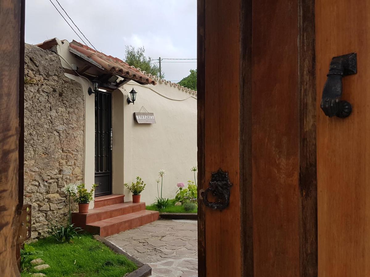 Posada Condado De La Mota موغرو المظهر الخارجي الصورة