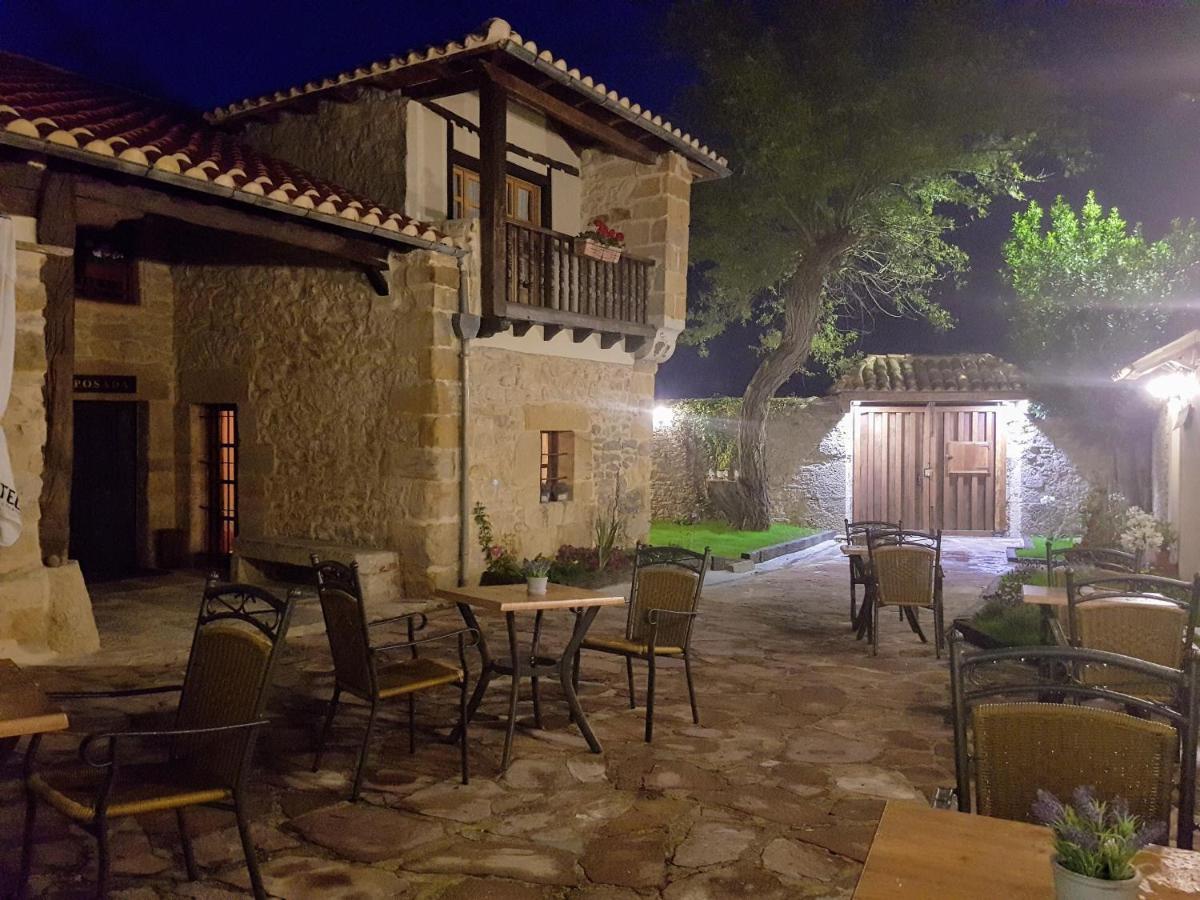 Posada Condado De La Mota موغرو المظهر الخارجي الصورة