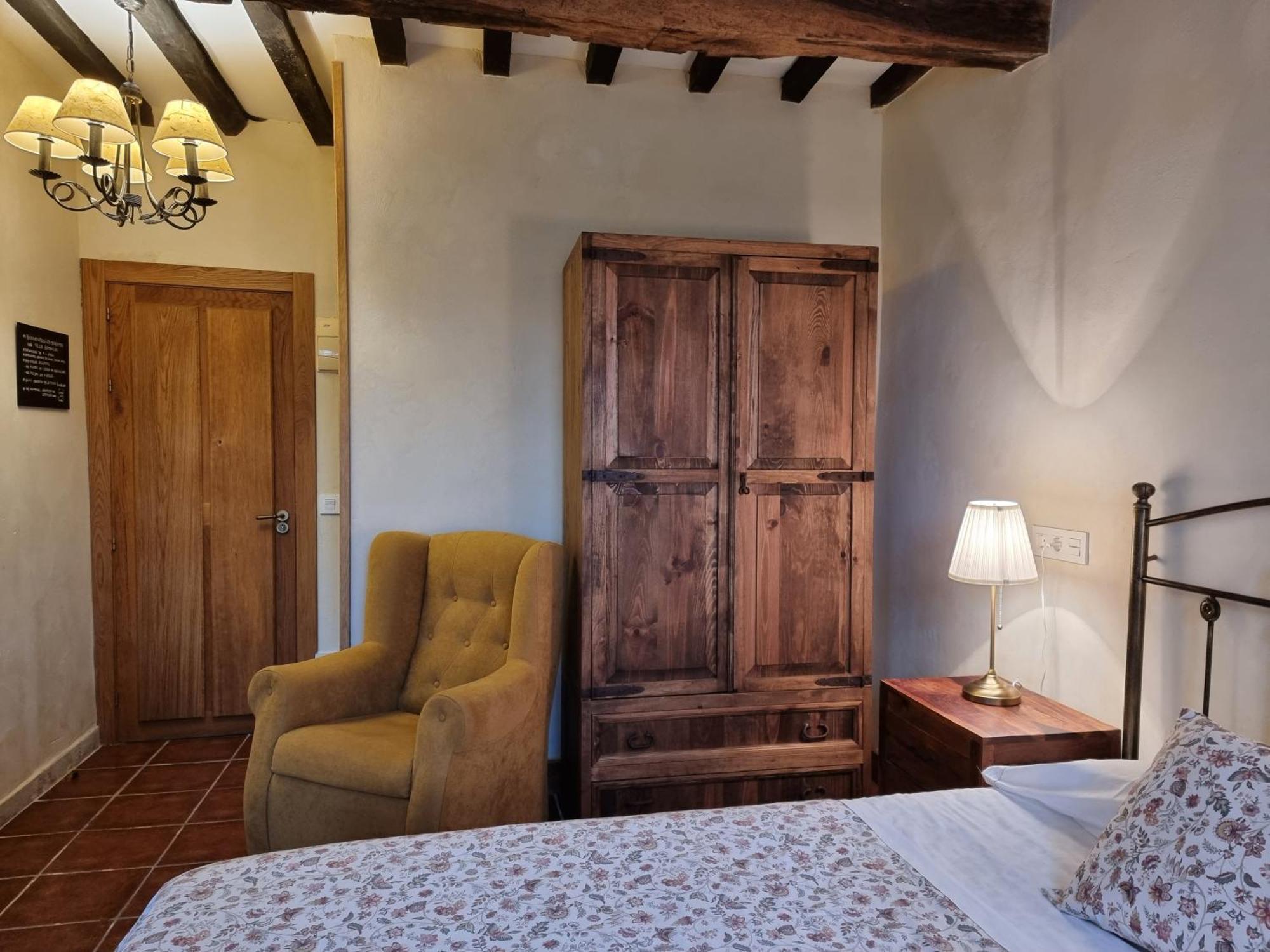 Posada Condado De La Mota موغرو المظهر الخارجي الصورة